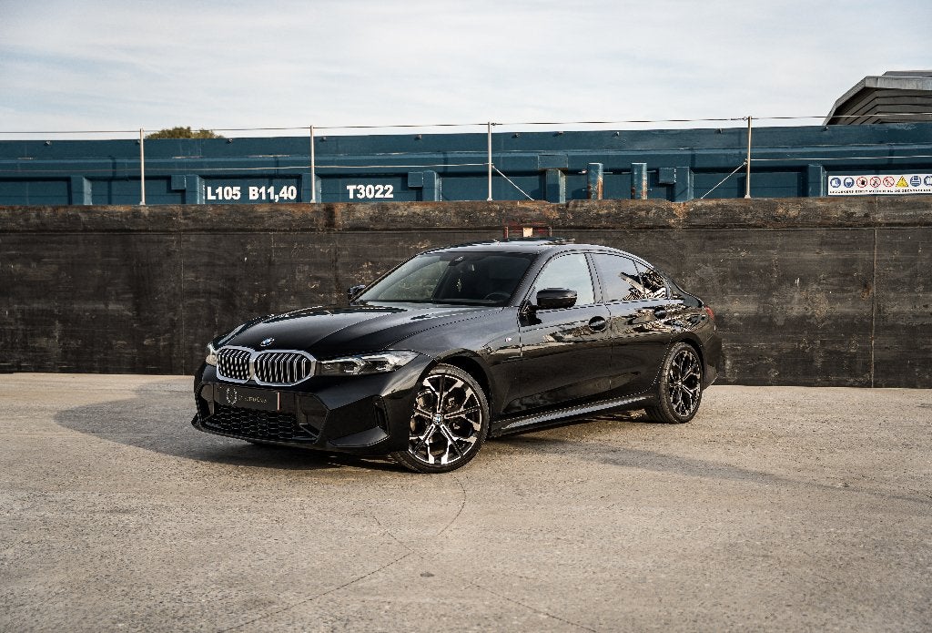 BMW 318 i*PACK M*FACELIFT*LED*HUD*TOIT OUVRANT*, Autos, Achat, Entreprise, Noir, Berline