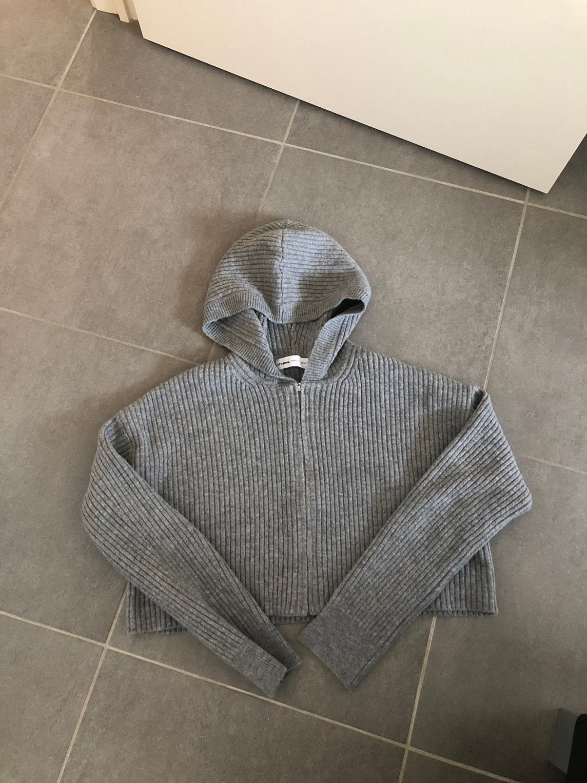 Bershka, maat M, Vêtements | Femmes, Pulls & Gilets, Enlèvement ou Envoi, Comme neuf, Taille 38/40 (M)