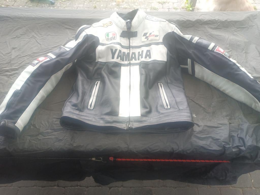 Motorjas Yamaha, Ophalen