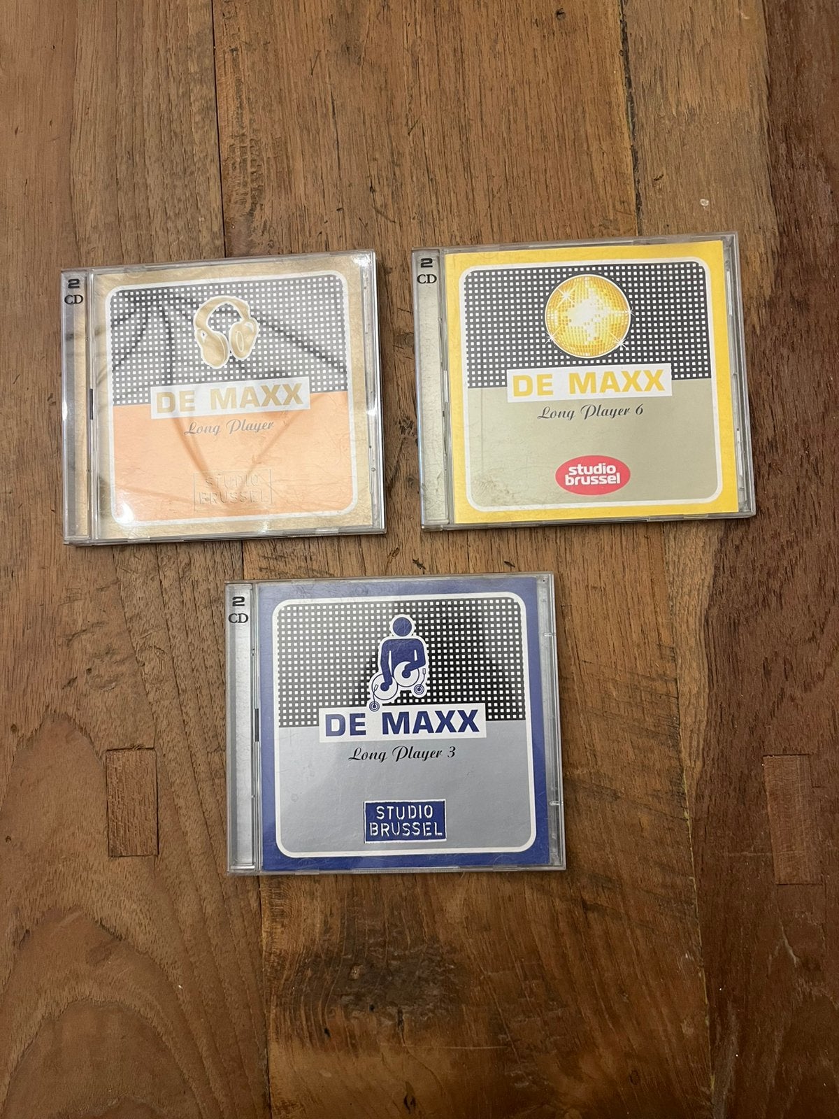 4 volumes incomplets de CD de musique, CD & DVD, Envoi, Utilisé, Autres genres
