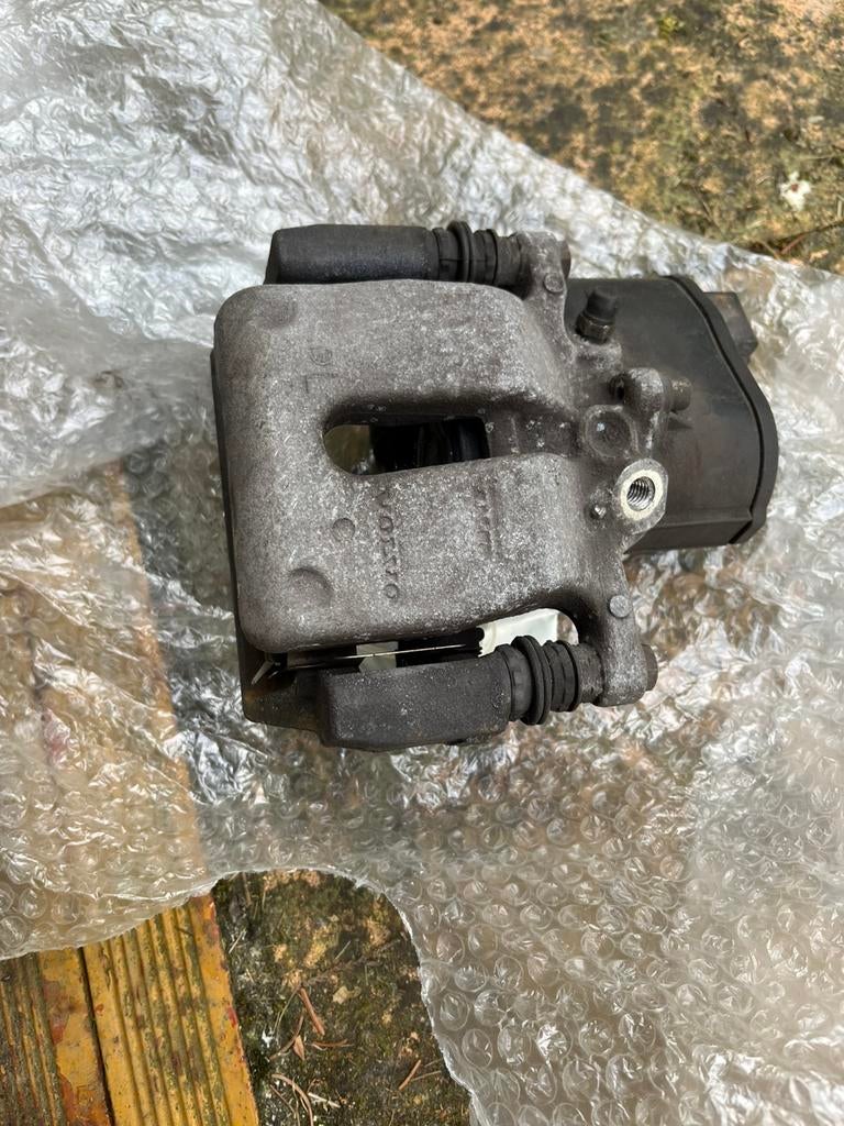 Remklauw linksachter Volvo V70, Ophalen of Verzenden, Volvo