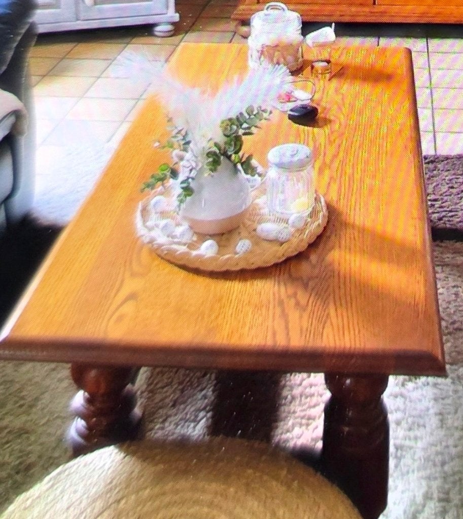 Table basse rustique, Enlèvement