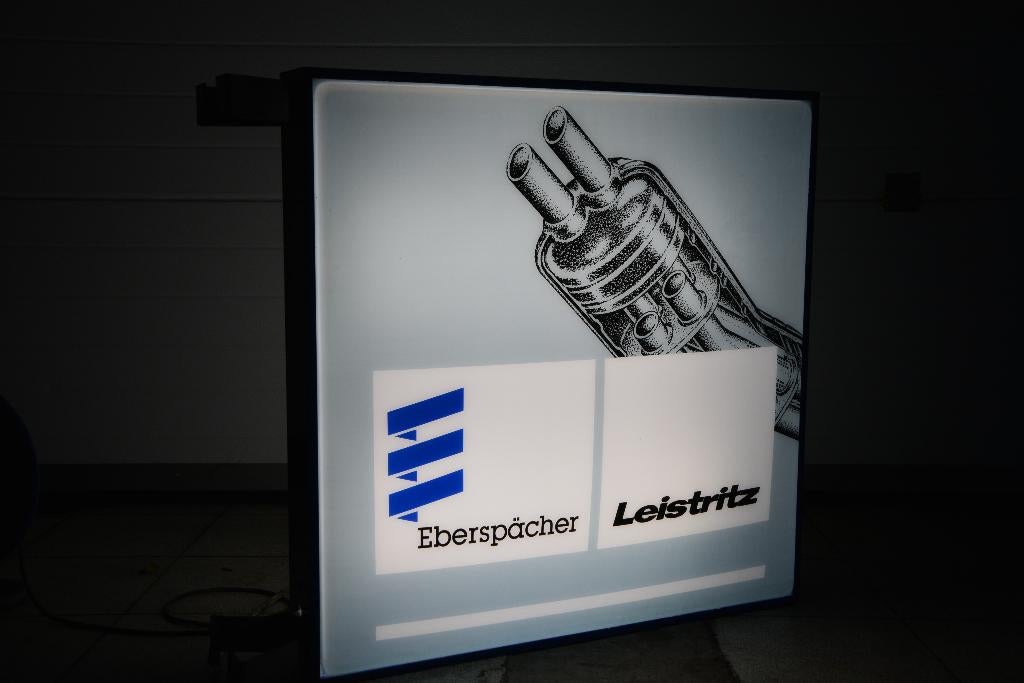 eberspacher uitlaten oa bmw lichtreclame lichtbak zeldzaam!, Collections, Marques & Objets publicitaires, Comme neuf, Table lumineuse ou lampe (néon)