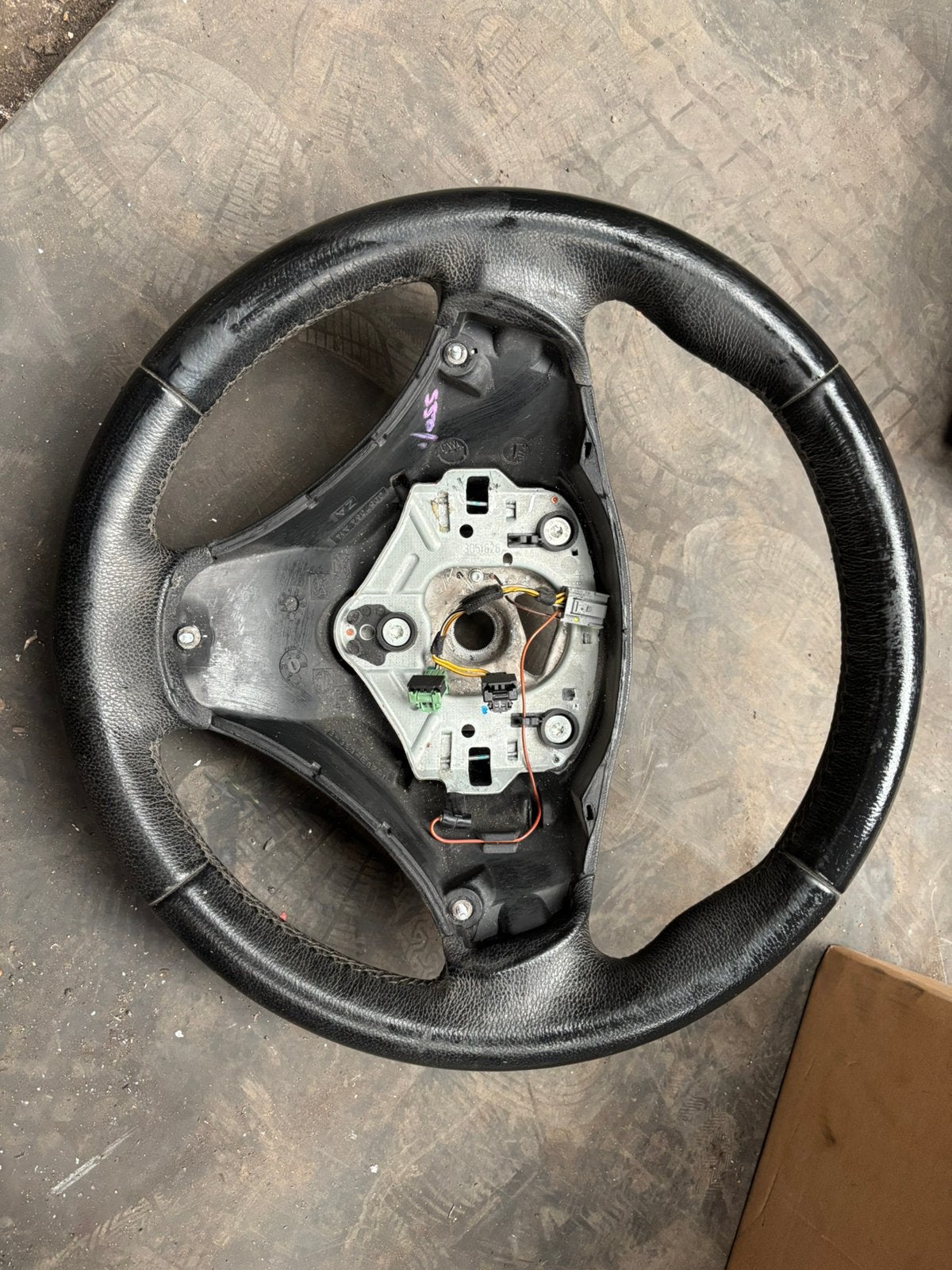 Volant BMW Série 1 e81 e82 e87 e88, Autos : Pièces & Accessoires, Enlèvement, BMW