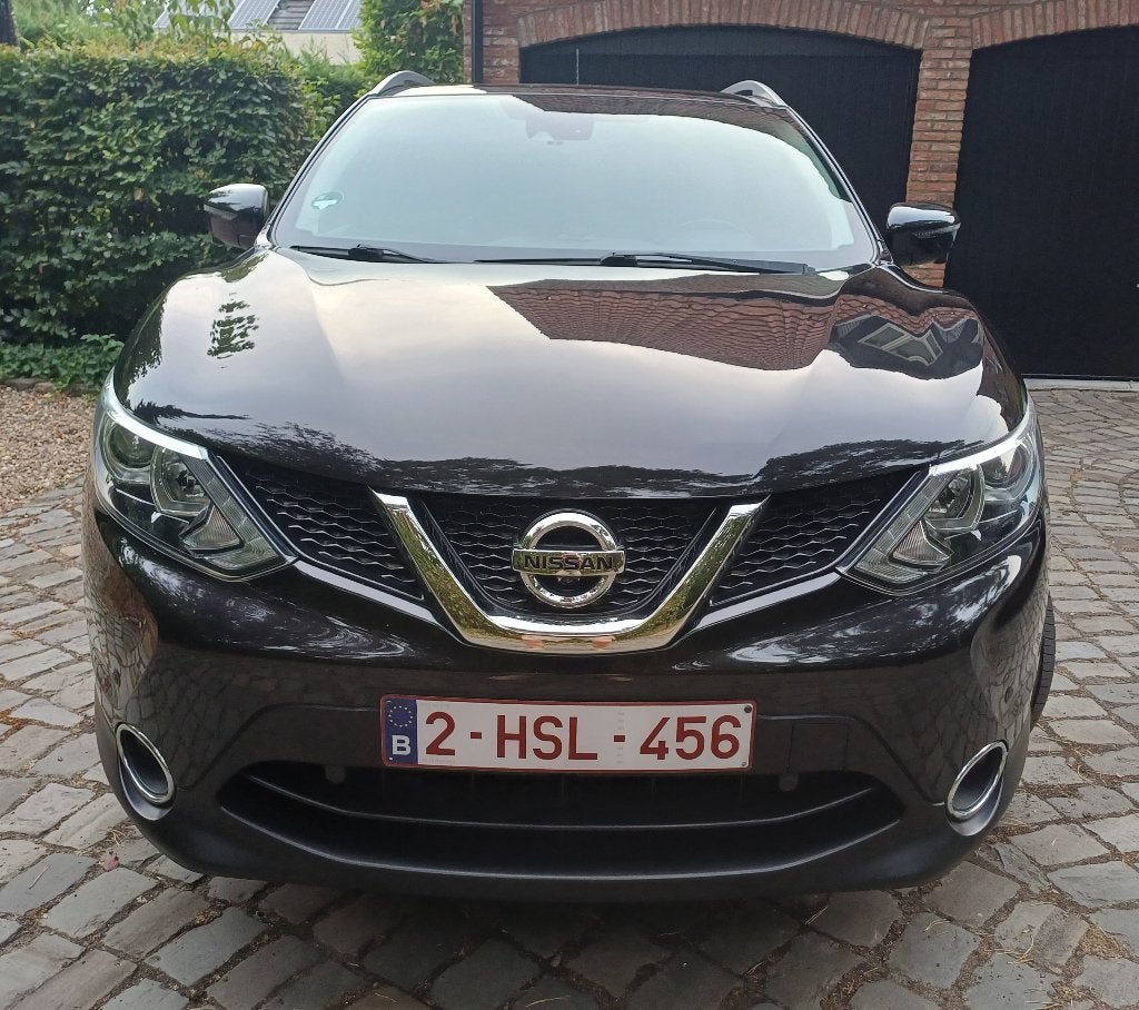 Nissan Qashqai 1.2 N-Connecta/ black edition / 2017/ 87 dkm, Auto's, Voorwielaandrijving, Stof, Zwart, Handgeschakeld