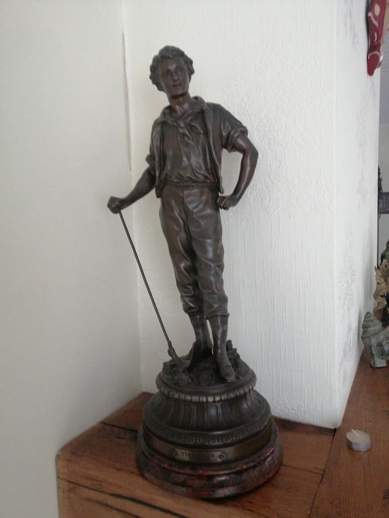 Zamaken beeld van vigneron. Par rancoulet, Enlèvement, Bronze