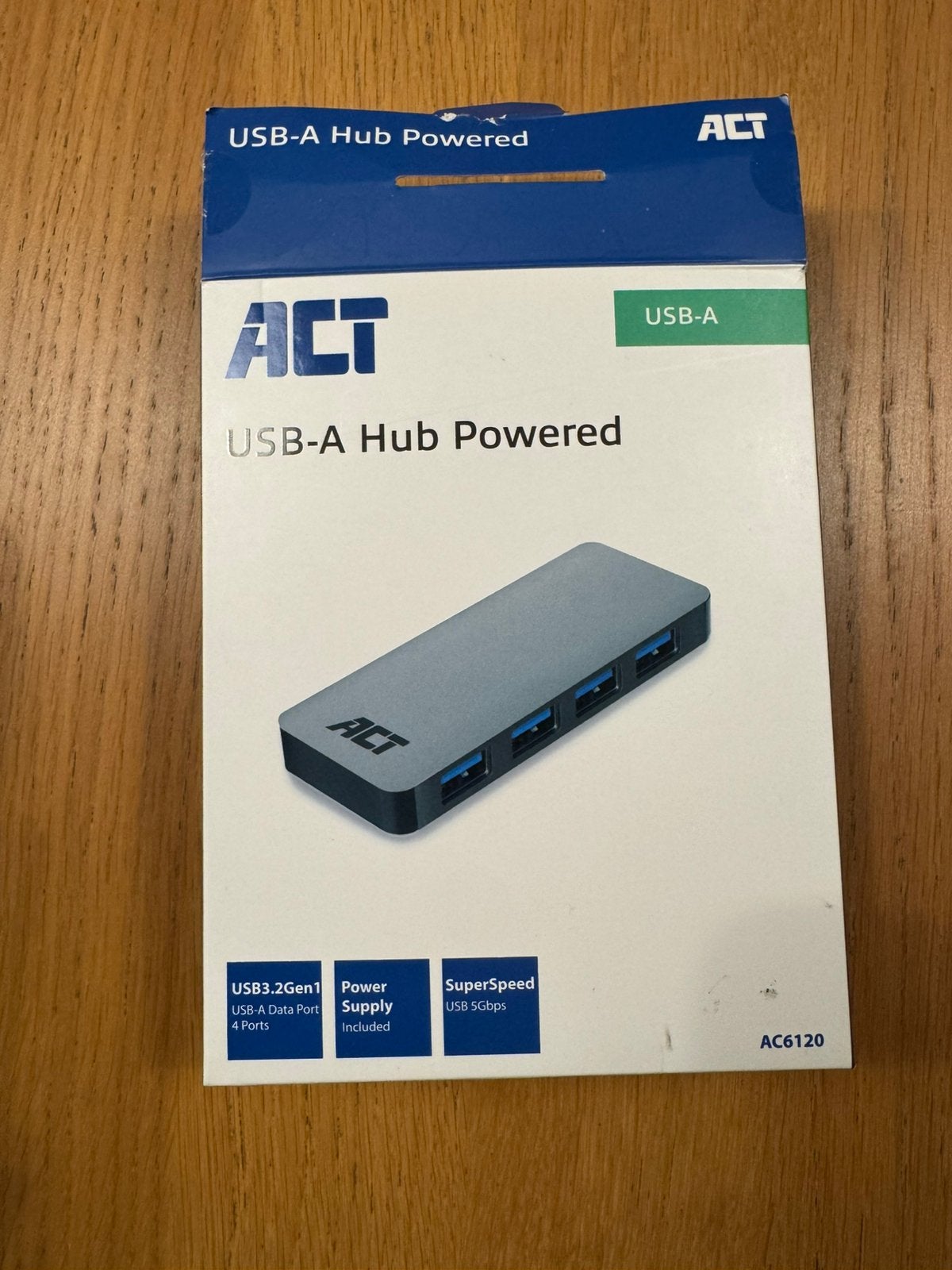 USB-A hub nieuw, Computers en Software, Ophalen of Verzenden, Nieuw, USB