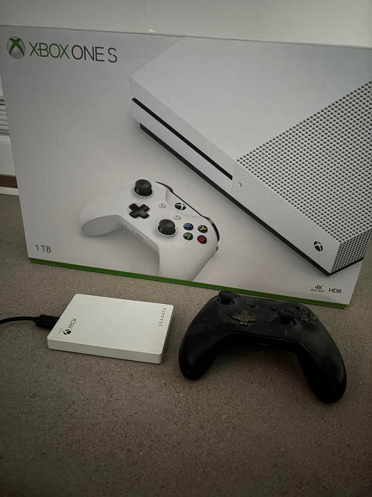 Xbox one s console, 1controller, harde schijf, 23 games, Avec 1 manette, Xbox One, Enlèvement, 1 TB