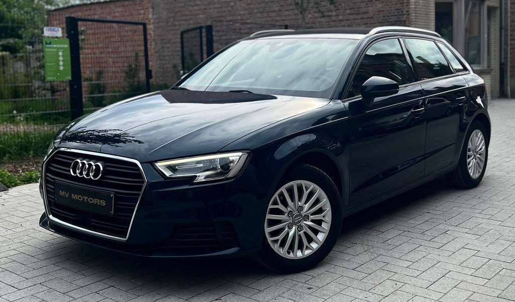 Audi A3 Sportback 1.0 30 TFSI Benzine/S-tronic/eerste eigen!, Auto's, Automaat, Navigatiesysteem, Stof, Blauw