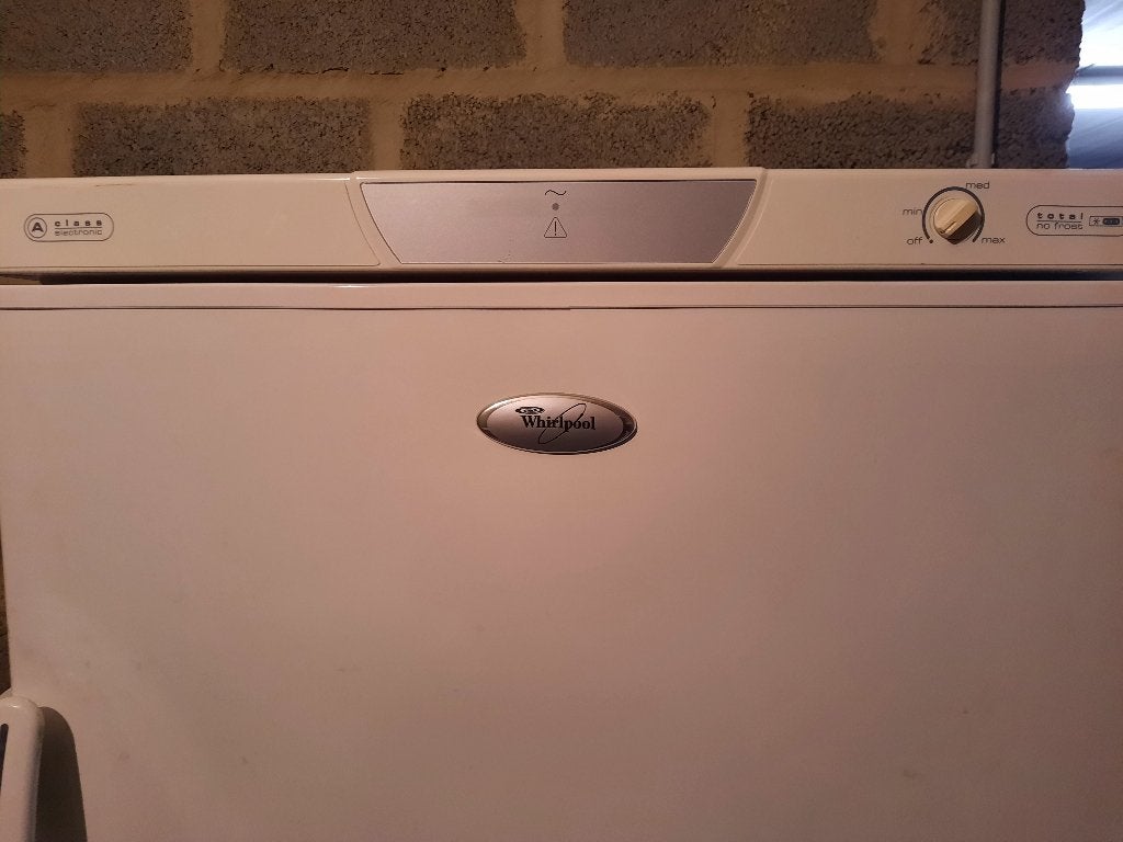 Congélateur colonne Whirlpool A, Elektronische apparatuur, Gebruikt, Minder dan 60 cm, Energieklasse A of zuiniger, 140 tot 160 cm