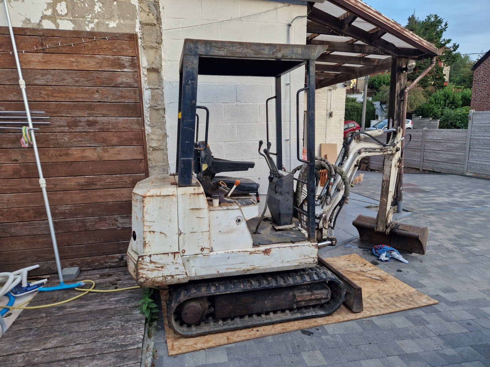 Bobcat x220 minigraafmachine, Ophalen