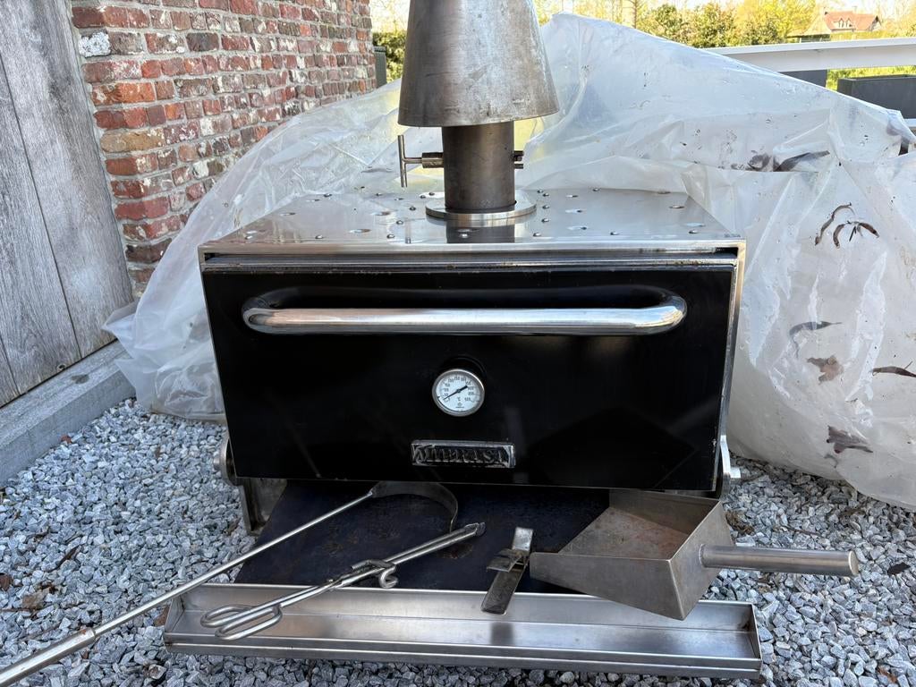 Mibrasa houtskooloven–professionele kwaliteit–in goede staat, Ophalen, Gebruikt, Ovens, Microgolfovens en Steamers