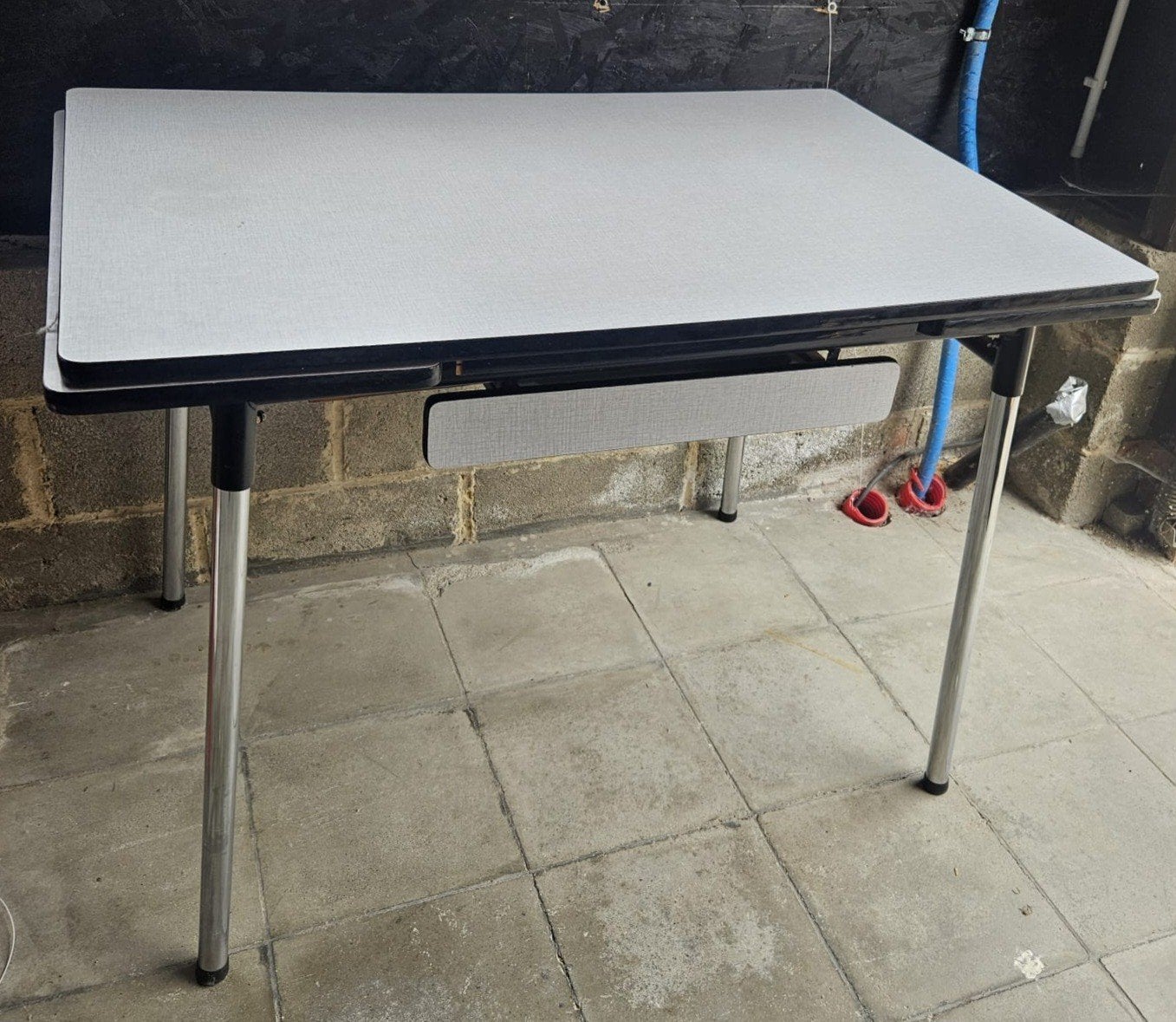 table vintage, Enlèvement