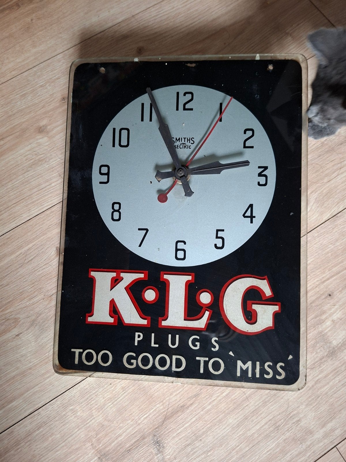 Horloge klg 1940, Enlèvement