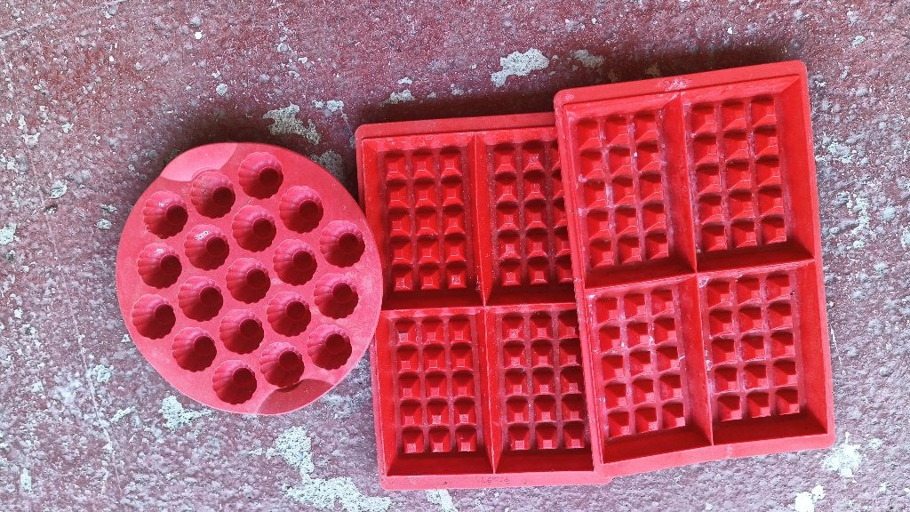 Trois moule pour cuisine rouge, Rouge, Autres marques, Autres types, Comme neuf