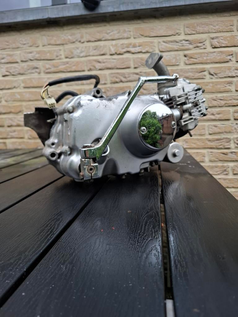Motorblok dax 50cc, Enlèvement