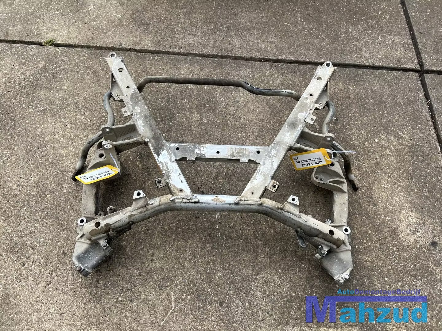 BMW 5 SERIE E39 Touring subframe voor 1996-2004, Petuelring 130
80788  Munich, DE, Info@bmw.de, Utilisé, BMW