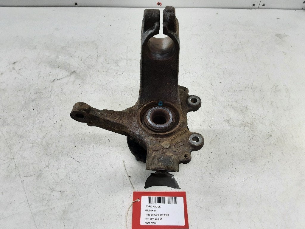 MOYEU DE ROUE AVANT GAUCHE Ford Focus 2 Wagon (3M51-3K171), Autos : Pièces & Accessoires, Henry-Ford-Straße  1
50735  Köln, DE