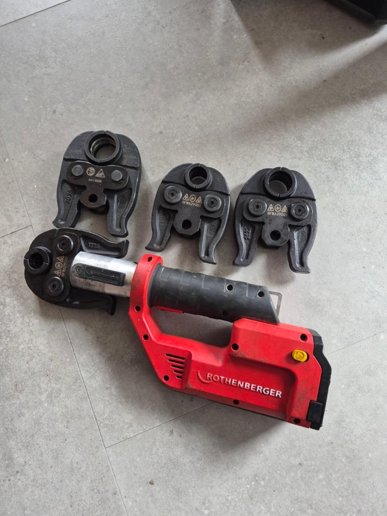 Persbek voor rothenberger compact (machine niet te koop), Doe-het-zelf en Bouw, Ophalen