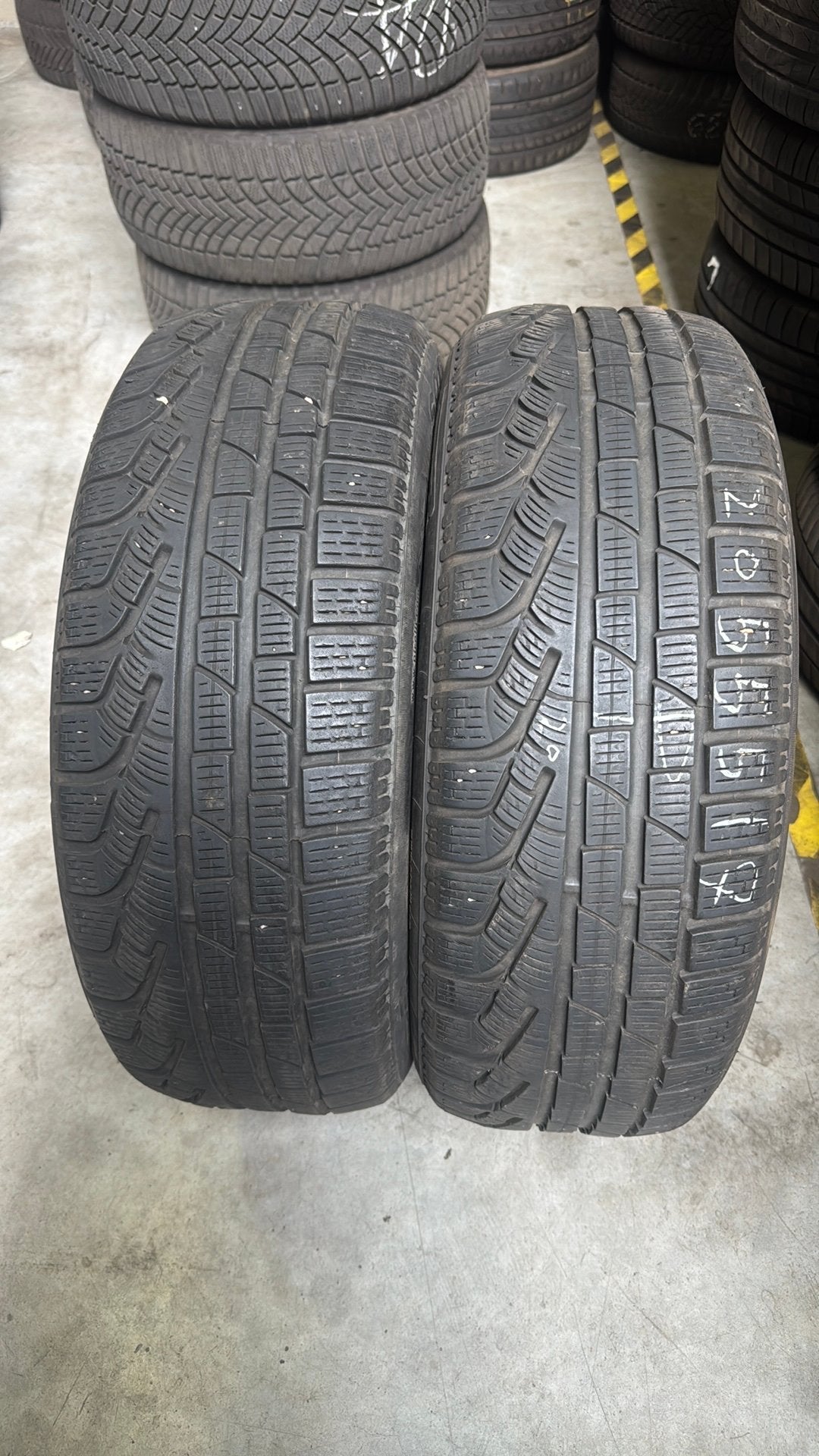 Pneus d'hiver 2055517 205/55/17 205/55R17 marque Pirelli, Enlèvement