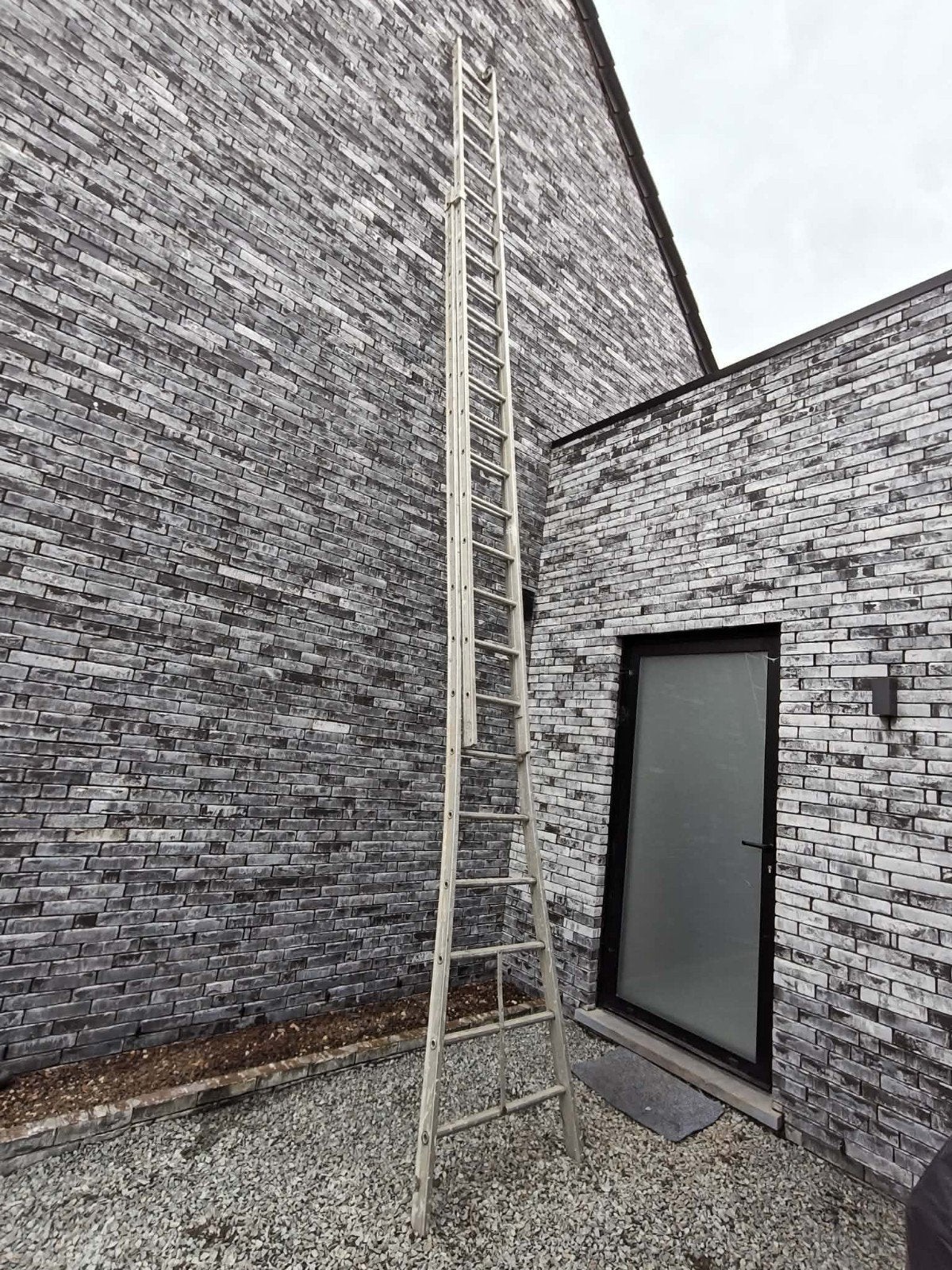 Uitschuifbare aluminium ladder 2x 5m, Doe-het-zelf en Bouw, Ladders en Trappen, Ophalen, Gebruikt, Ladder, Opvouwbaar of Inschuifbaar