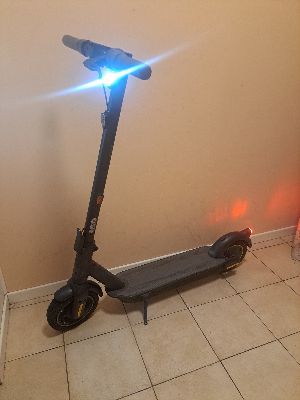 NINEBOT g30 E / max, Fietsen en Brommers, Steps, Ophalen, Gebruikt, Elektrische step (E-scooter), Ninebot