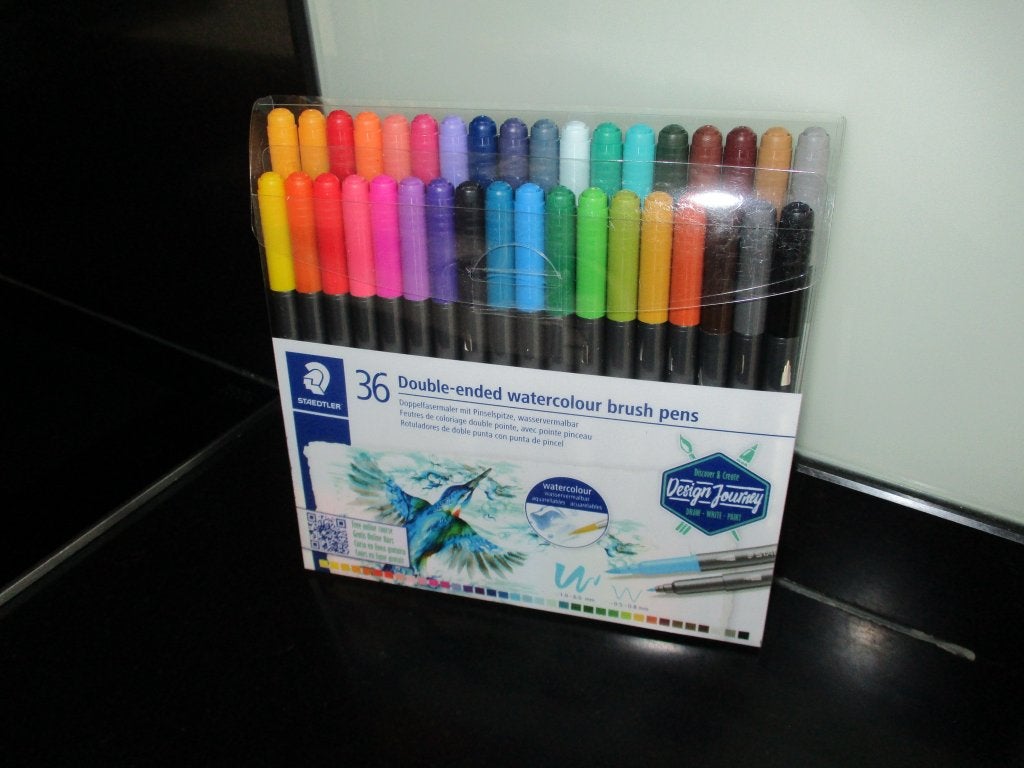Staedtler 36 delig stiften double ended watercolour brush, Hobby & Loisirs créatifs, Dessin, Enlèvement ou Envoi, Neuf, Crayon ou Feutre