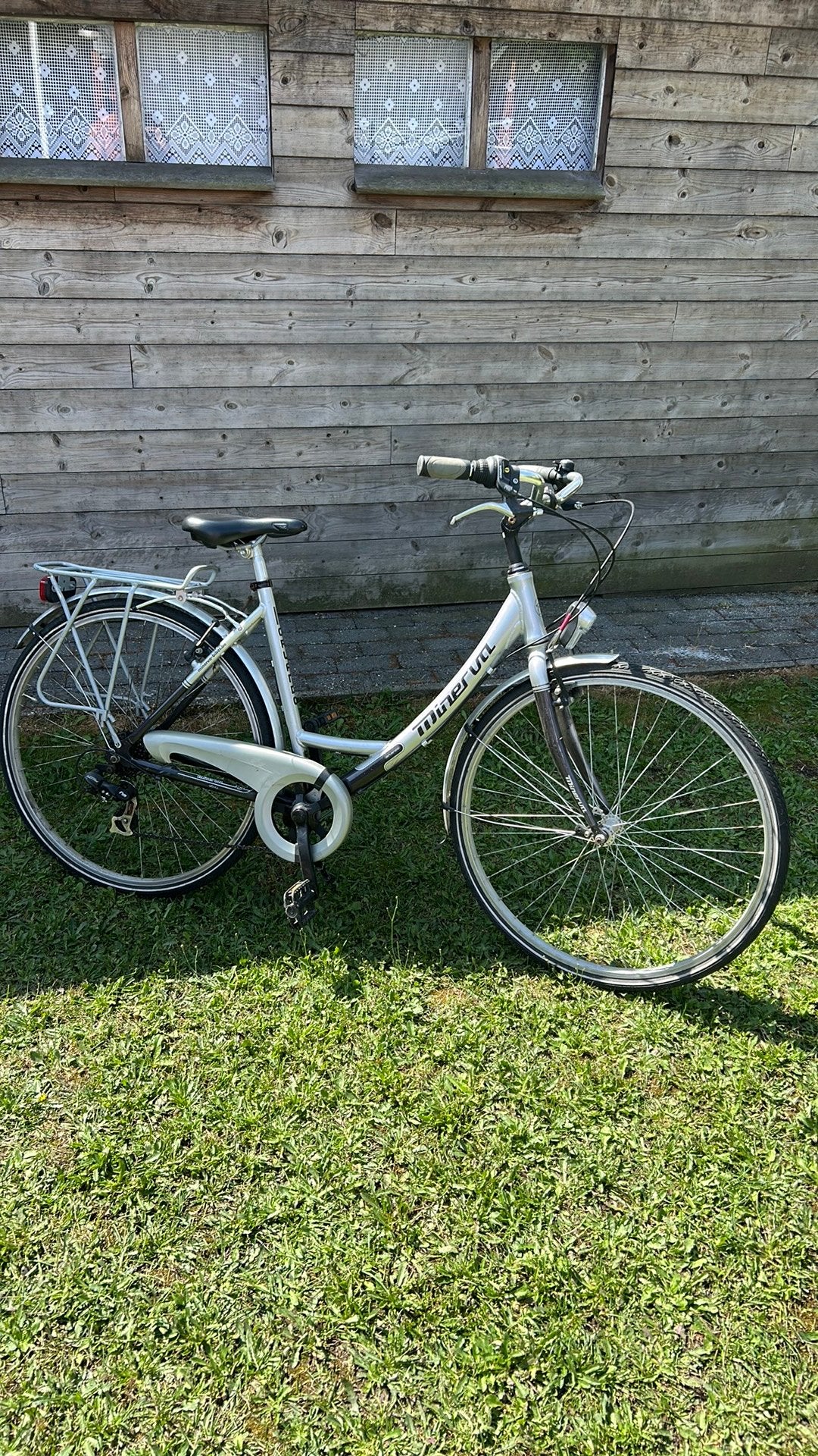 Dames stadfiets, Ophalen, Zo goed als nieuw