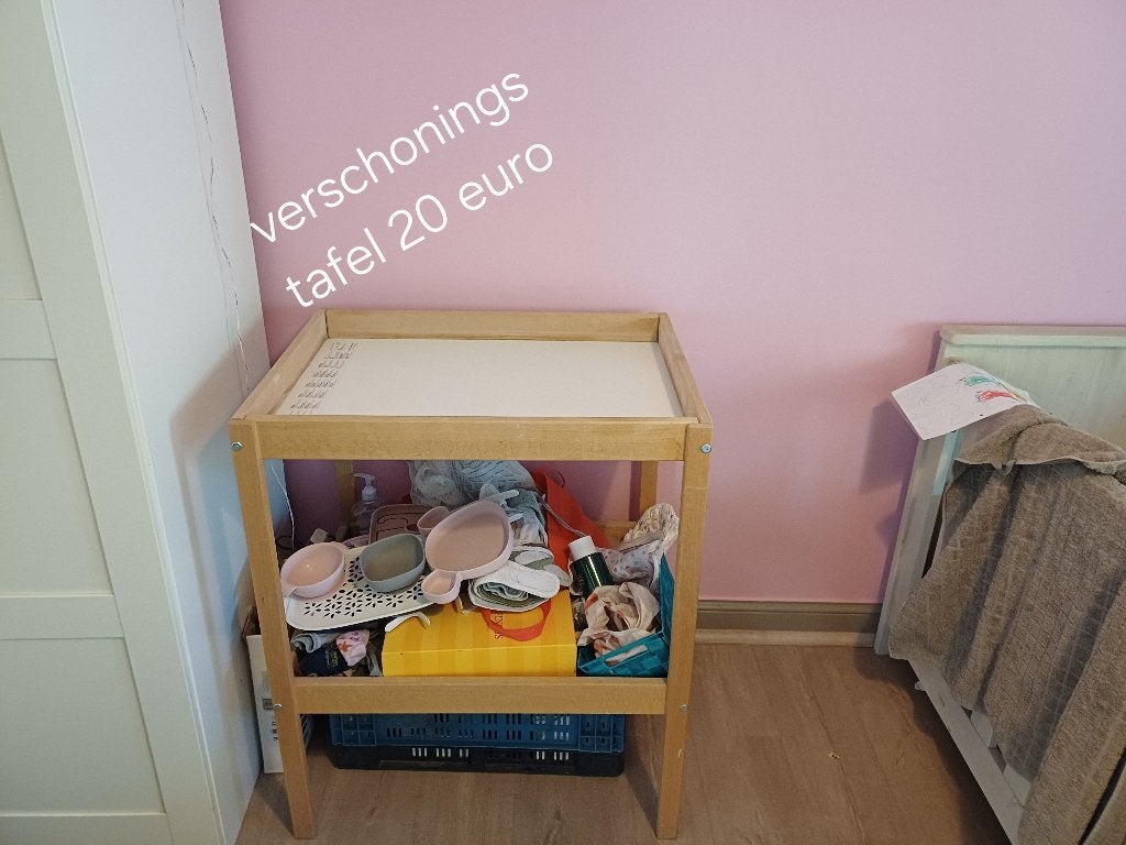 Verschoningstafel 20euro, Ophalen, Zo goed als nieuw, Commode