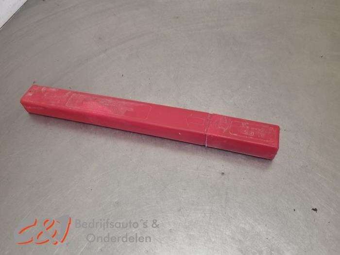 Triangle de présignalisation d'un Ford Transit Custom, -, 3 mois de garantie, -, -