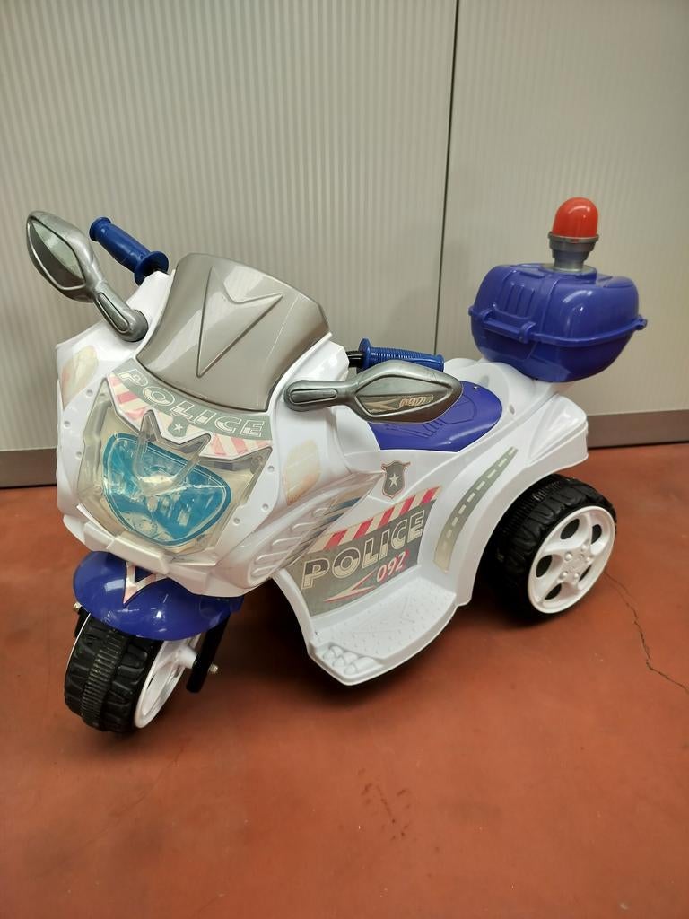 Politie Motor voor kinderen op ac cu, Ophalen