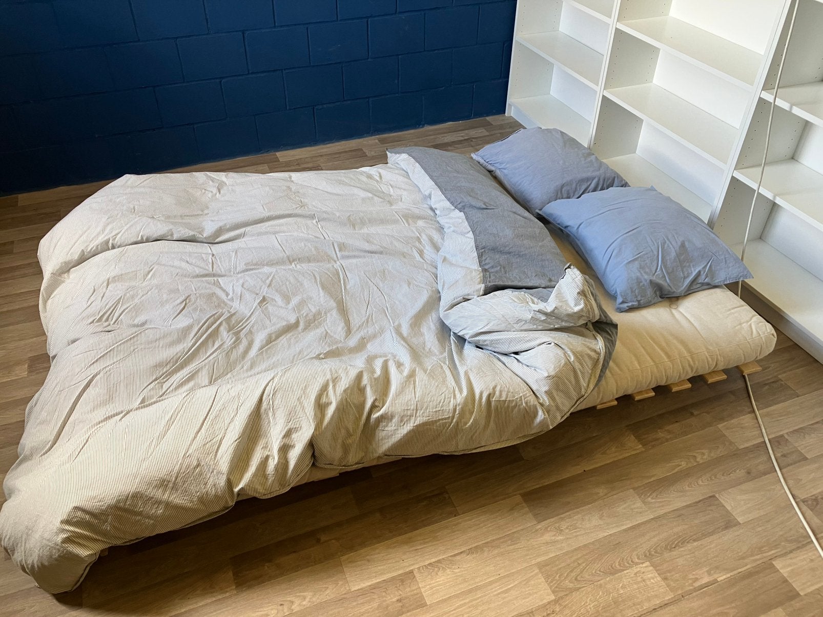 Futon slaapbank zitbank 145-205, Huis en Inrichting, Ophalen, Zo goed als nieuw