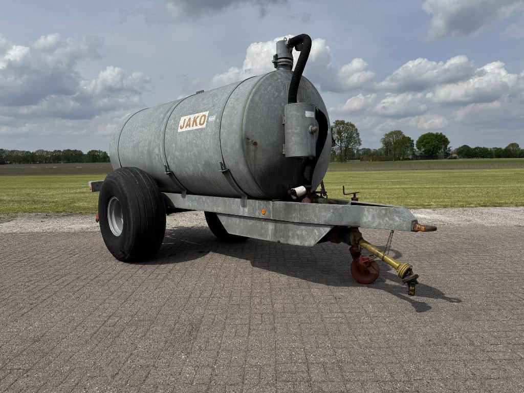 Jako 6000 liter mesttank / watertank (bj 1988), Ophalen