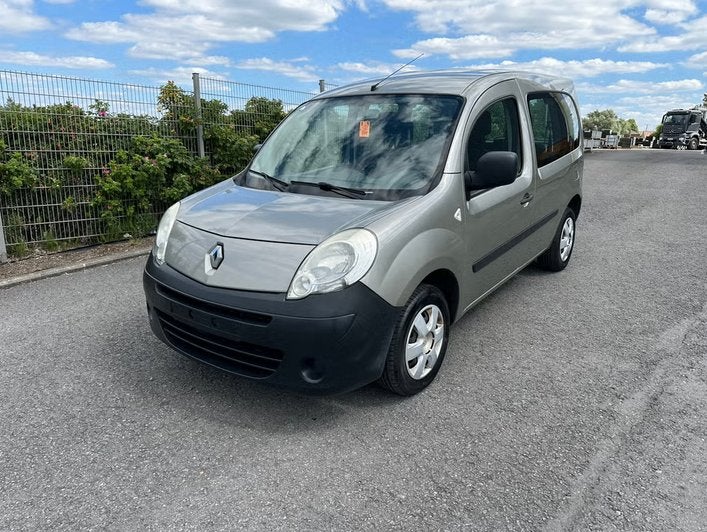 Renault Kangoo bj..2010..1.6 benzine..124.000km, Auto's, https://public.car-pass.be/vhr/0e49bded-2556-425f-8ef7-03c1c8cf7c71, Bedrijf