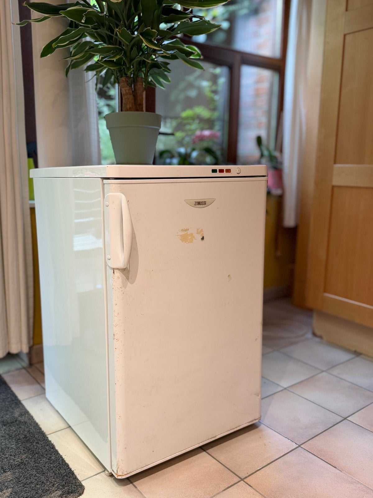 Diepvries Zanussi tafelmodel, Ophalen, Zo goed als nieuw