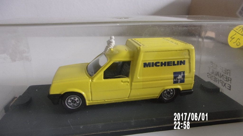 MICHELIN TRES VIEILLE RENAULT EXPRESS 1/43 VEREM.ETAT IMPEC, Enlèvement ou Envoi, Comme neuf, Voiture, Autres marques
