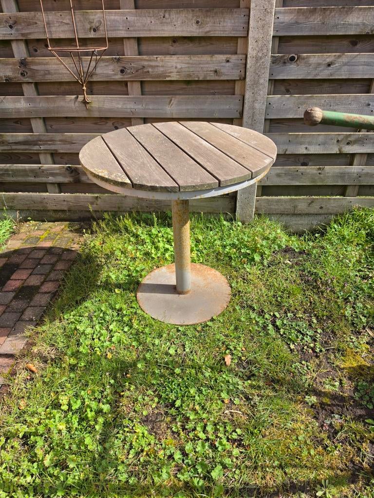 Metalen buitentafeltje zeer zwaar., Tuin en Terras, Ophalen