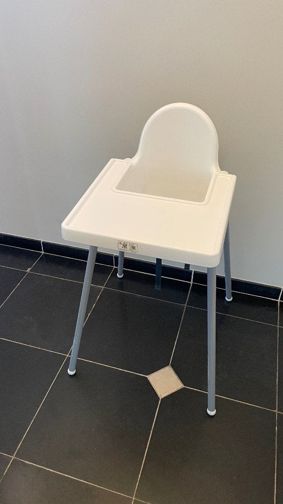 IKEA Antilop babystoel wit, Kinderen en Baby's, Kinderstoelen, Ophalen, Zo goed als nieuw, Overige typen, Gordel(s)