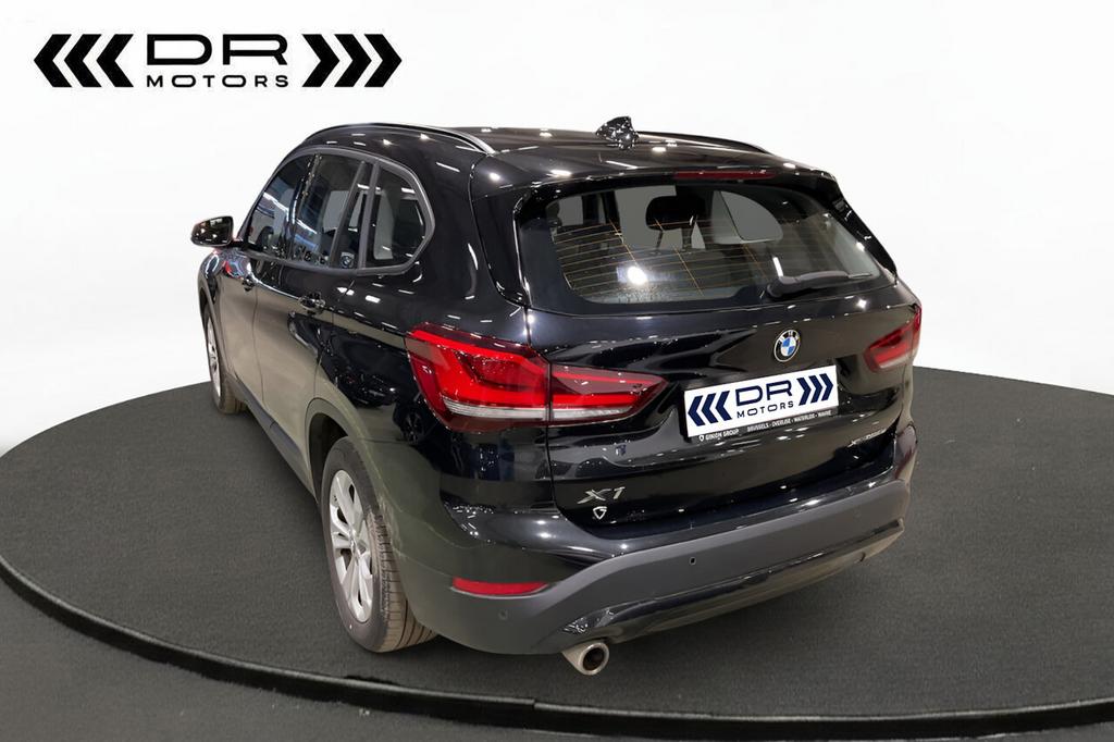BMW X1 25E X DRIVE - 57 KM ELECTRIC - HEAD UP - CAMERA - PA, Auto's, BMW, 0 kg, Zwart, Bedrijf, 5 zetels