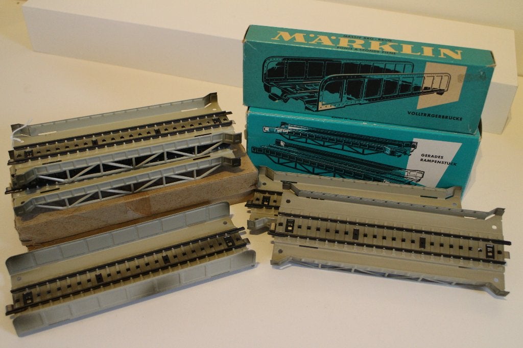 Märklin 7168 (6 stuks) + 7161, Wisselstroom, Brug, Tunnel of Gebouw, Ophalen of Verzenden, Zo goed als nieuw