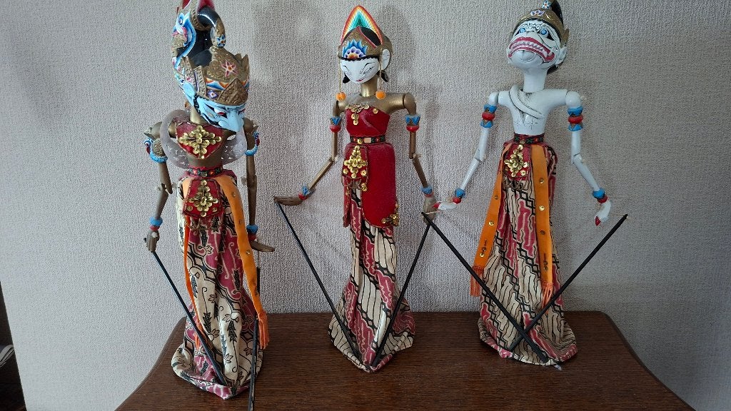 3 Wajang-golek stokpoppen, Antiek en Kunst, Ophalen