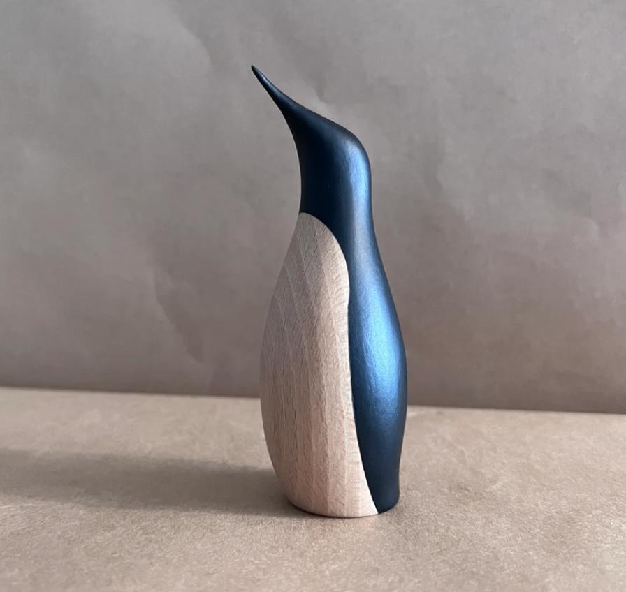 Architectmade Hans Bunde Penguin beuken Large, Antiek en Kunst, Houtsnijwerk, Handgemaakt, Ophalen of Verzenden, 20 - 50 cm