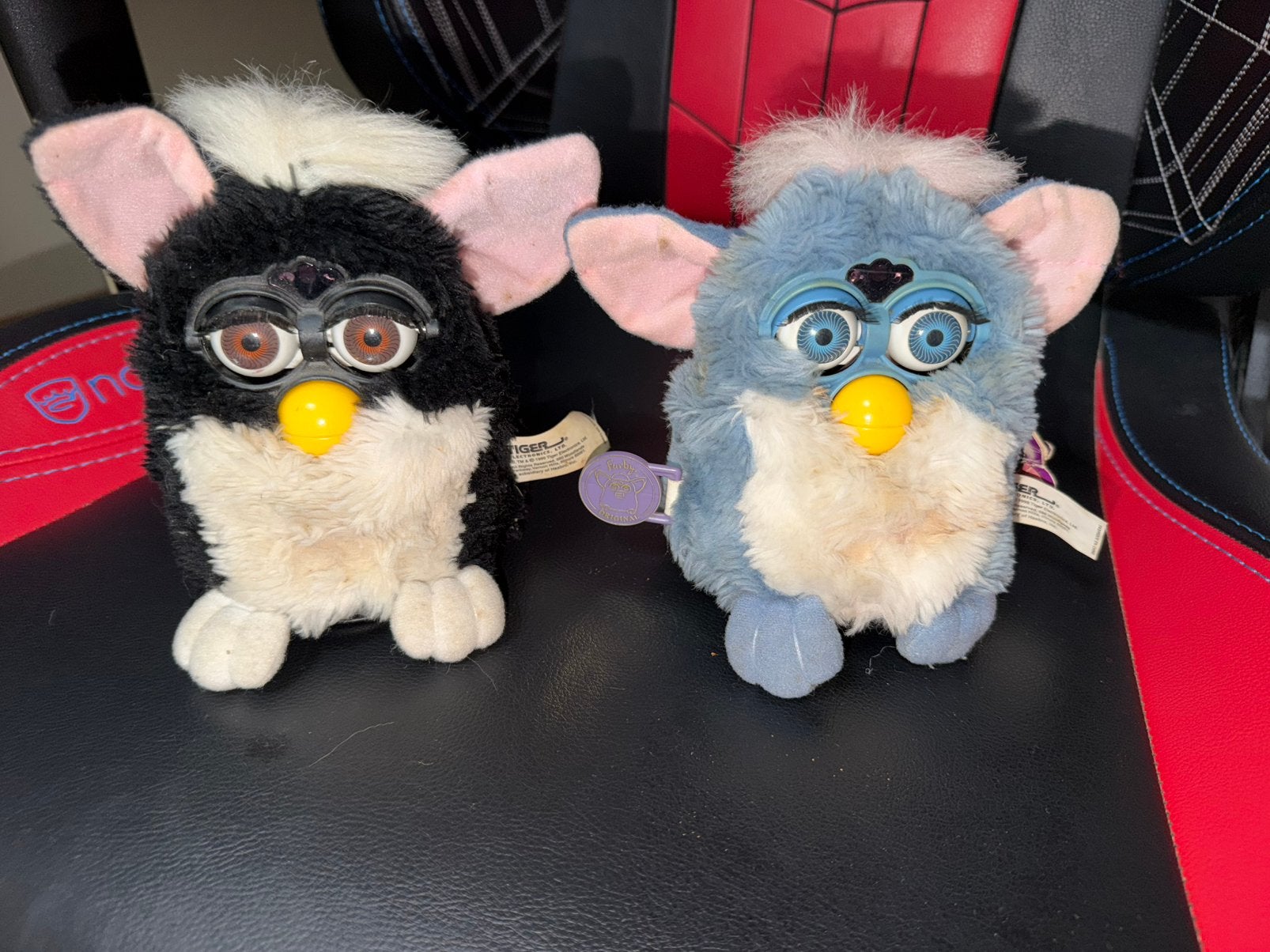 Lot de 2 Furby vintage 1998 — Tiger Electronics, Enlèvement ou Envoi