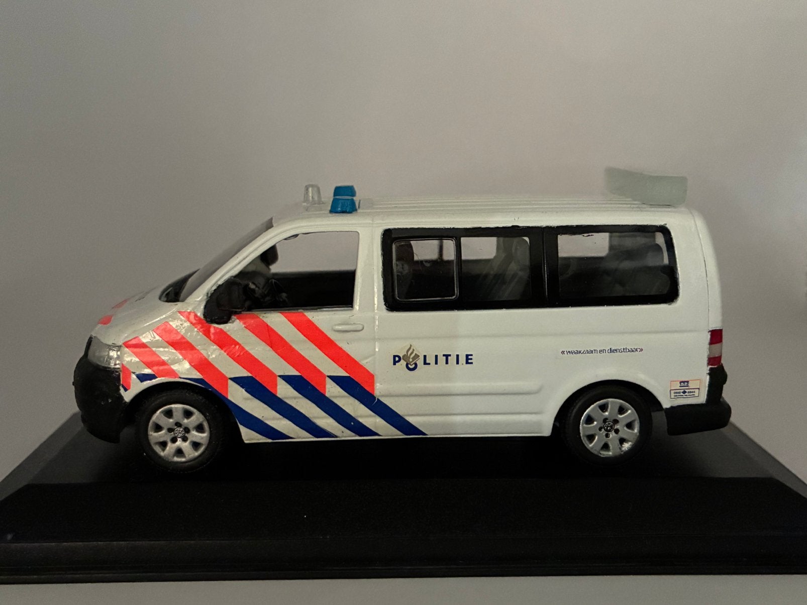 Volkswagen Transporter Politie (Type T5N) 2010 - MiniChamps, Hobby en Vrije tijd, Verzenden, Zo goed als nieuw, Auto, MiniChamps