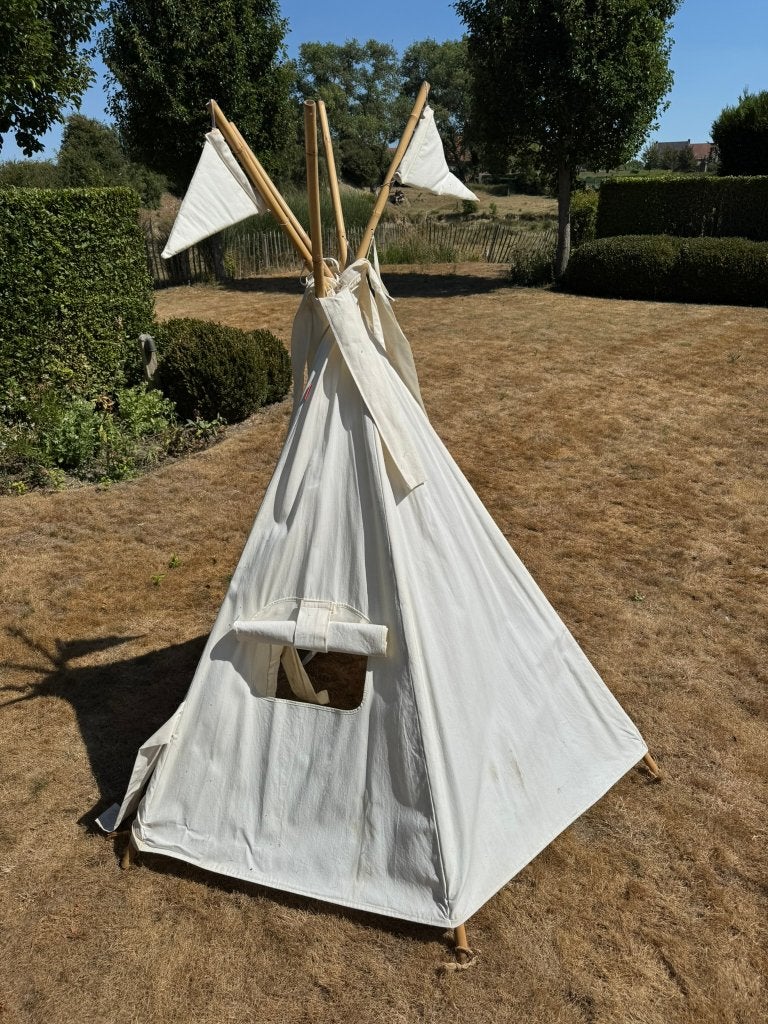 Indianentent (merk Pico Wigwam), Enlèvement, Utilisé