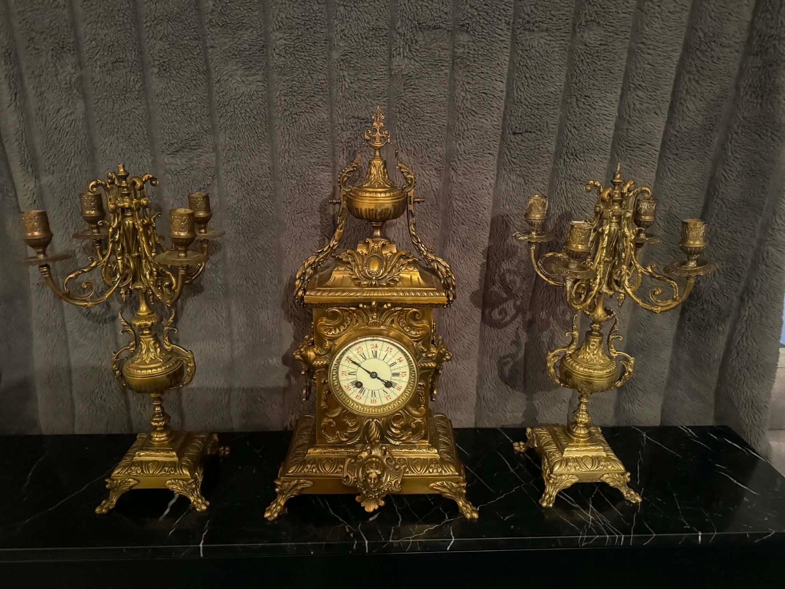 Horloge de cheminée en bronze avec 2 chandeliers, Ophalen