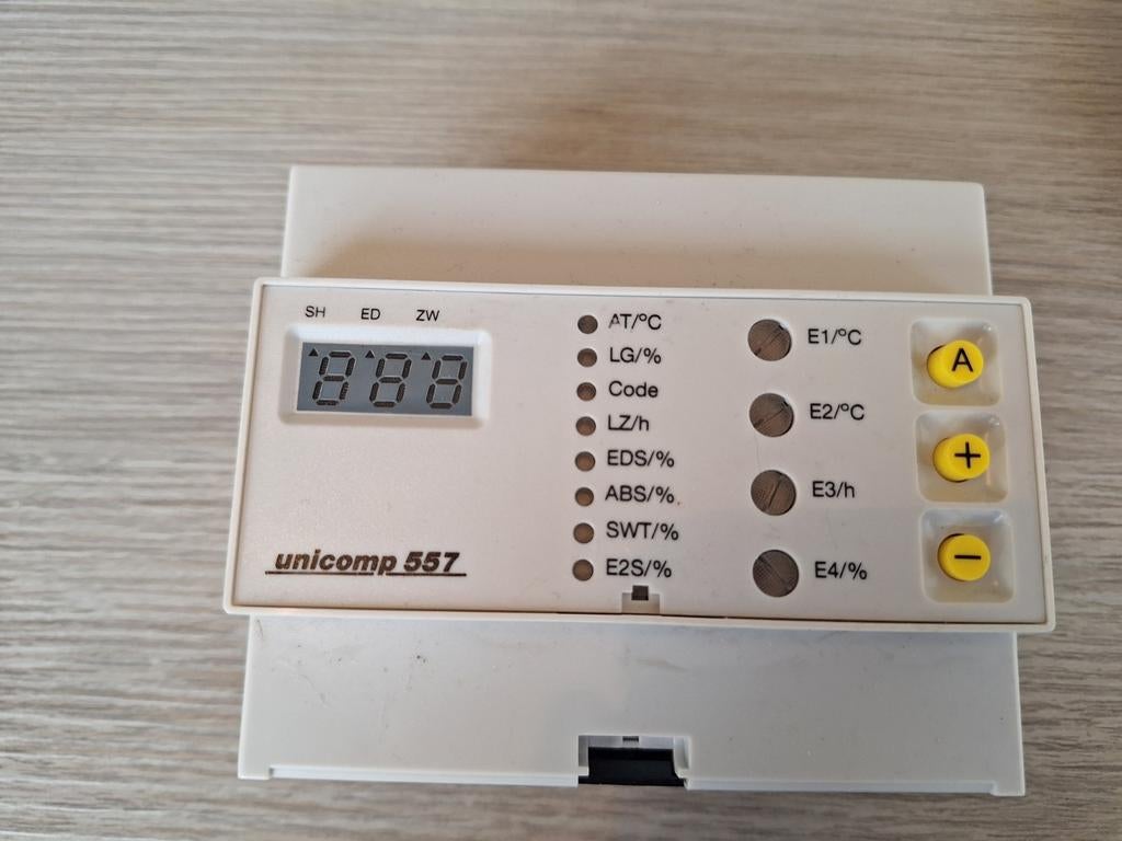 UNICOMP 557, Hobby & Loisirs créatifs, Composants électroniques, Enlèvement