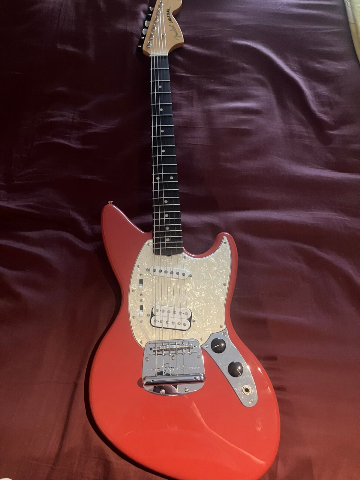 Fender Kurt Cobain Jagstang fiesta red, Muziek en Instrumenten, Ophalen, Zo goed als nieuw, Fender