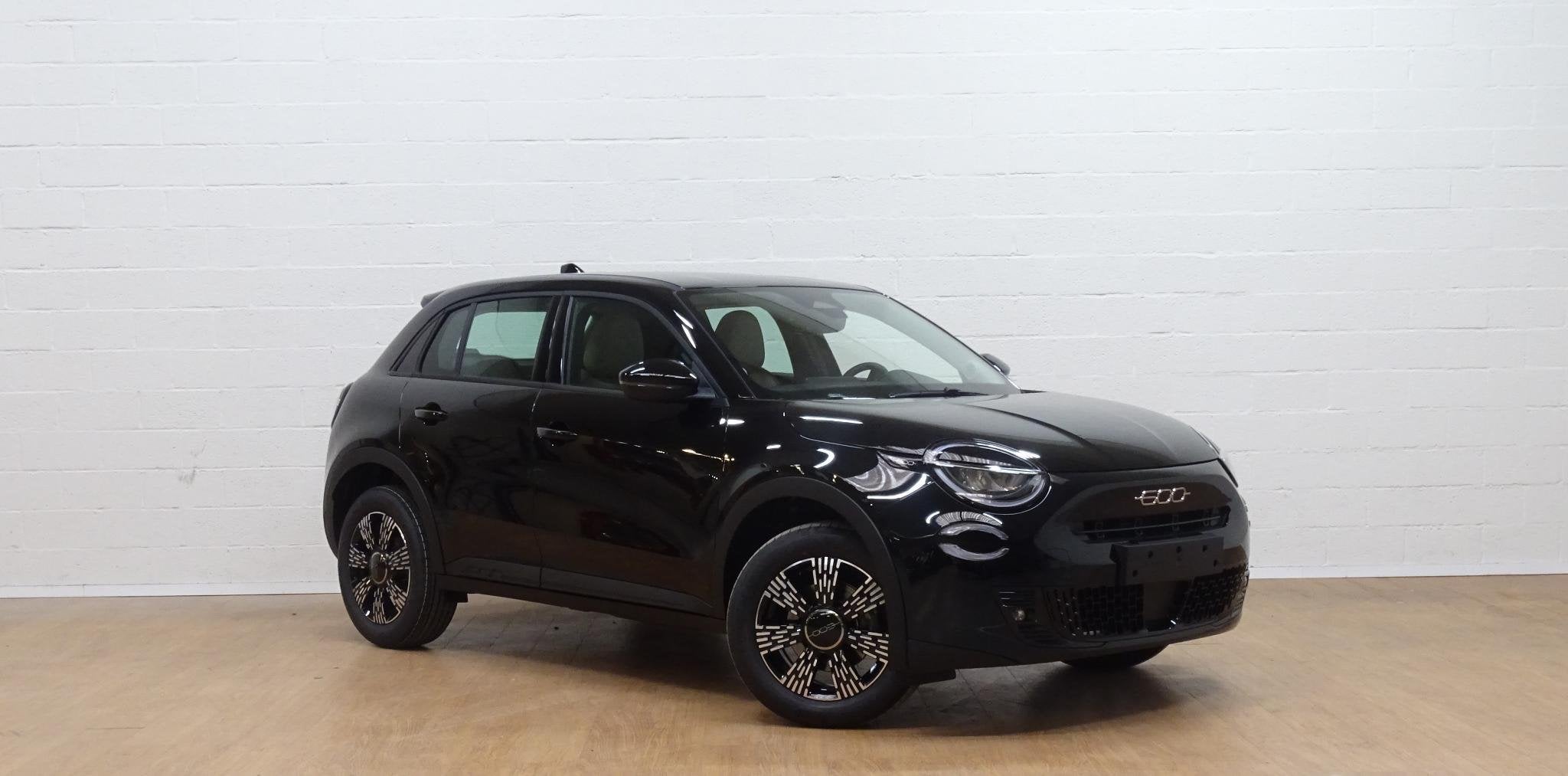 Fiat 600 1.2 Hybrid 145cv DCT Icon (automatique), Autos, Fiat, 145 ch, Achat, 1280 kg, Entreprise