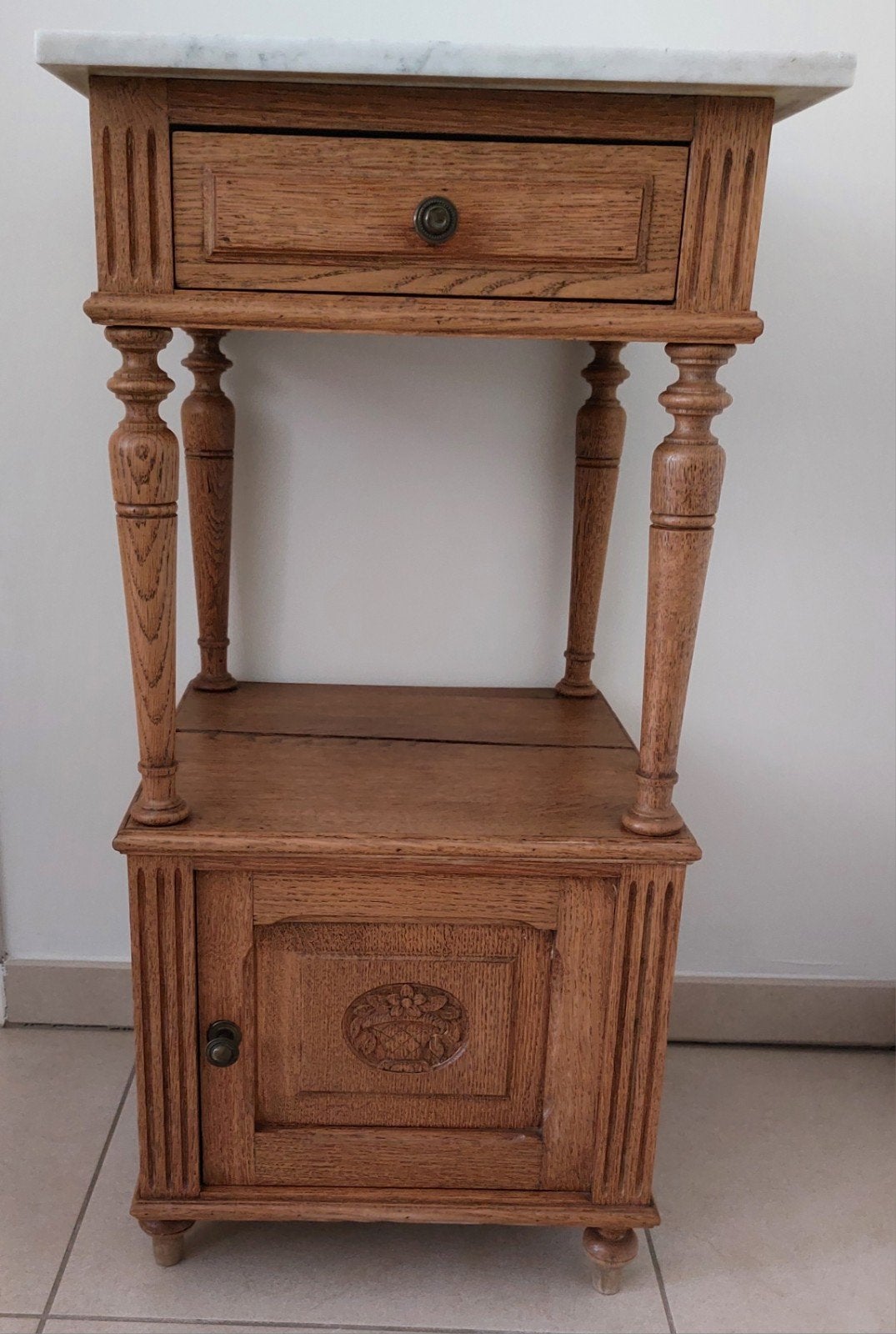 Nacht - of hall kastje, Huis en Inrichting, Ophalen, Gebruikt, Minder dan 45 cm, 70 cm of meer